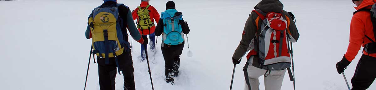 Erlebnispädagogik als Firmenveranstaltung - Winterwanderung mit Tagung auf der Berghütte