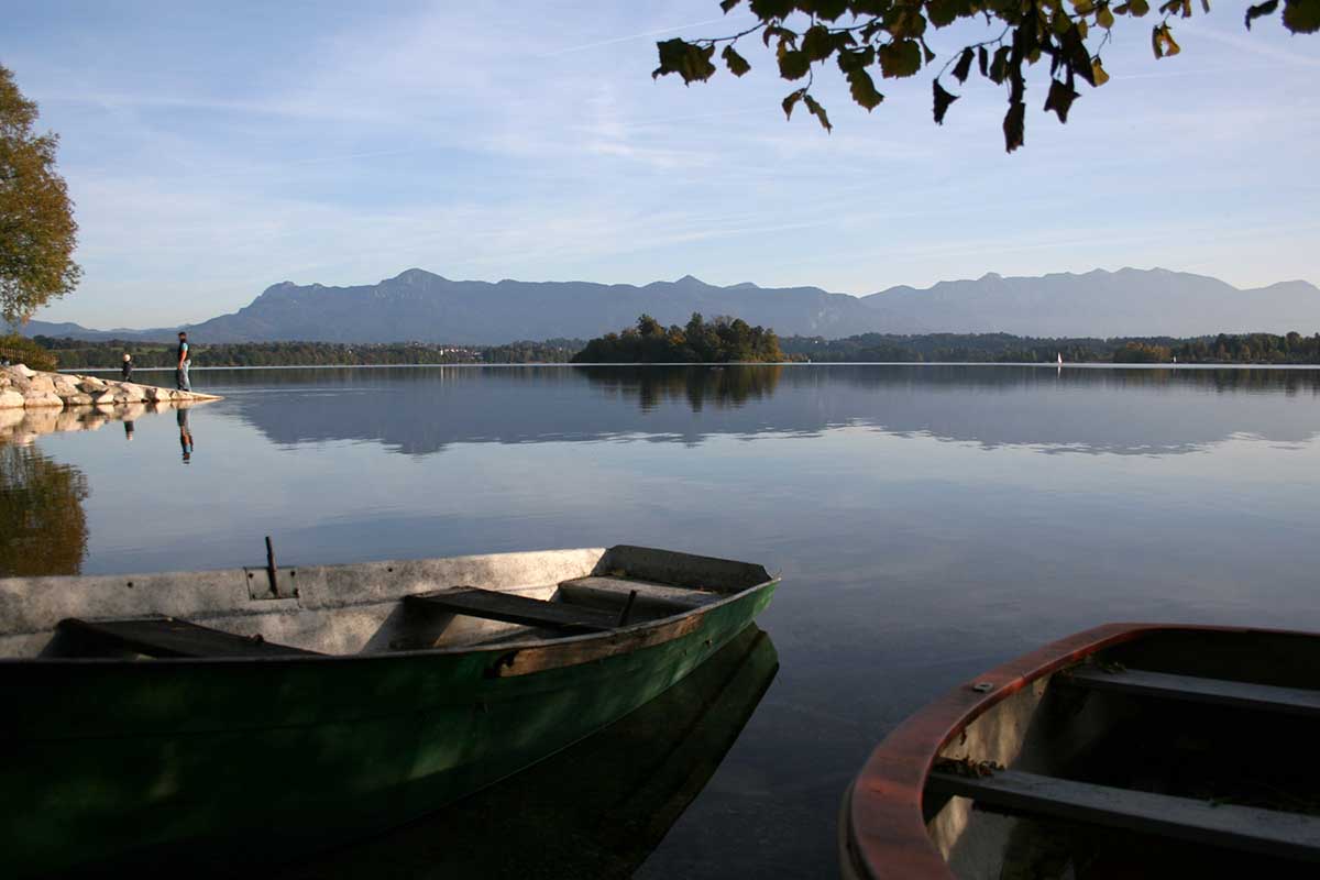 Boote am Staffelsee in Bayern