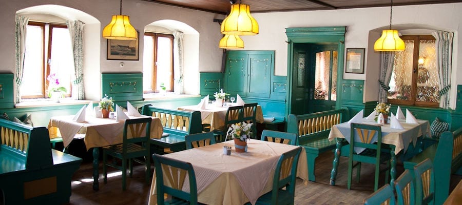 stube-posthotel-poecking Wirtsstube Posthotel Pöcking fuenfseen.de