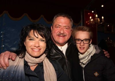 1200 B150402IMG 7935