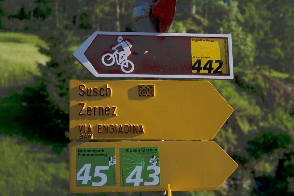 susch im Engadin eine spannende Radroute in der Schweiz