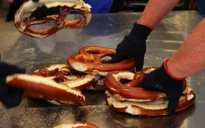 Woher kommt eigentlich die große Wiesnbrezn?