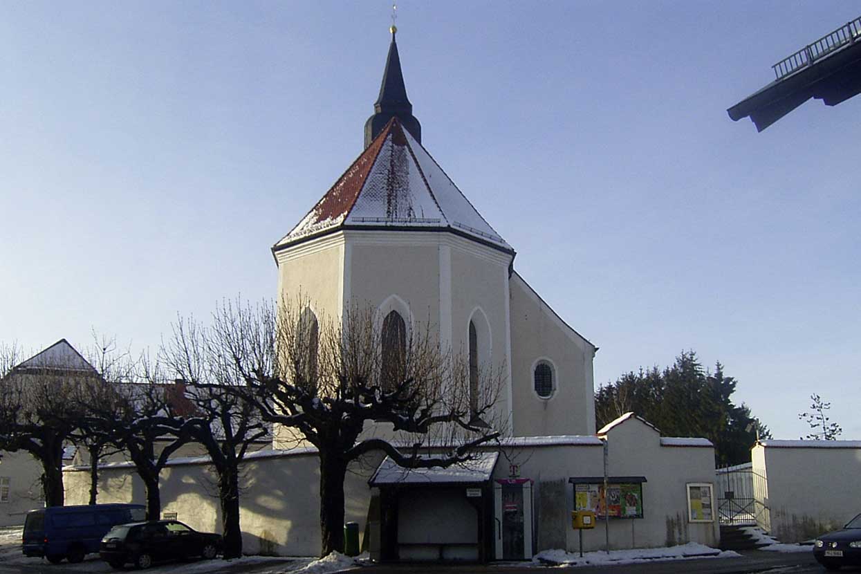 Kirche in Aufkirchen bei Berg Starnberger See