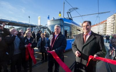 Tram nach Steinhausen fährt in München