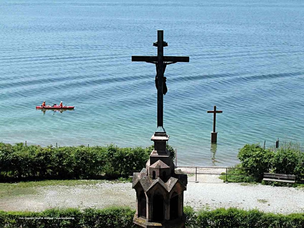 kreuz im wasser könig ludwig starnberger see