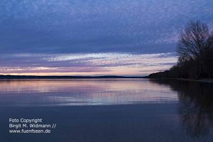 so schön ist der Starnberger See bei Nacht 12 fuenfseen Starnberger See Münsing