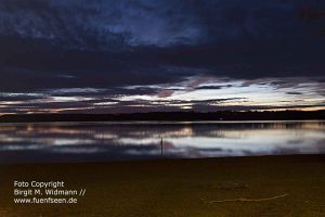 so schön ist der Starnberger See bei Nacht 32 Starnberger See fuenfseen.de Foto Copyright Birgit M. Widmann