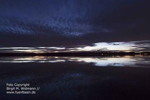 so schön ist der Starnberger See bei Nacht 37 Starnberger See fuenfseen.de Foto Copyright Birgit M. Widmann