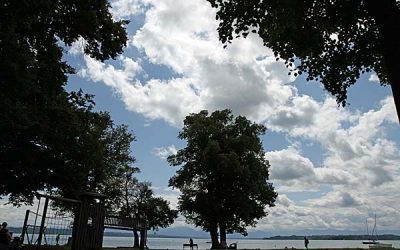 Adressenverzeichnis Tourismus bayerische Seen 19 Badeplatz Brahms Promenade