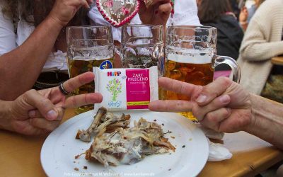 Adressenverzeichnis Tourismus bayerische Seen 3 Das Wiesnhendl – fällt Ihnen was auf?