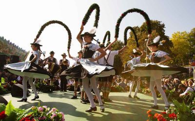 Adressenverzeichnis Tourismus bayerische Seen 14 Neues von der Oidn Wiesn