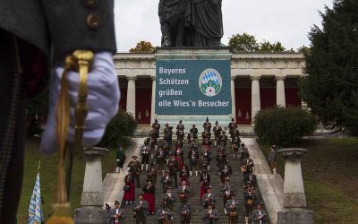 Adressenverzeichnis Tourismus bayerische Seen 1 Das war das Böllerschießen unter der Bavaria