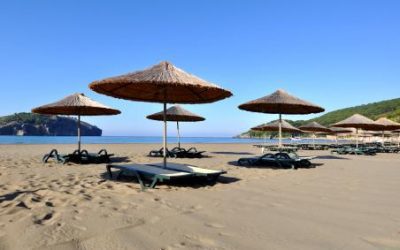 weltweite Reisetipps 13 Holiday Check Award und Booking.com werten aus!