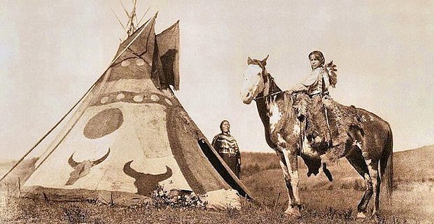 Museum Fünf Kontinente Lakota Tipi