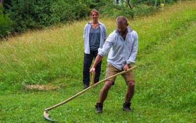 Sensenmähkurs in Widdersberg – Bund Naturschutz