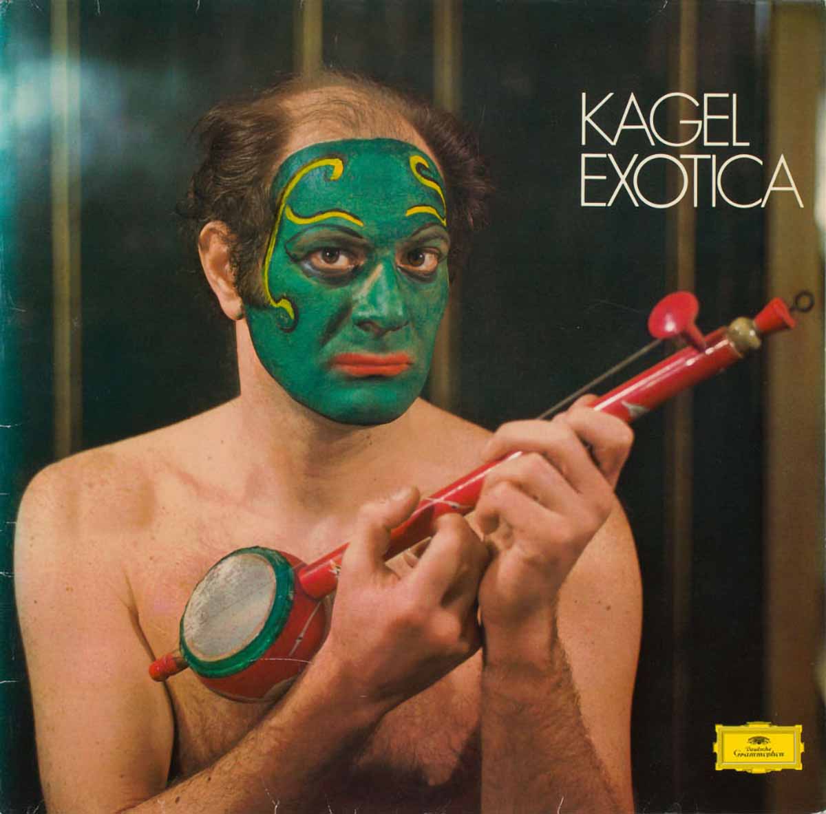 Foto: Zoltán Nagy, Mauricio Kagel auf dem Plattencover seiner "Exotica", 1972