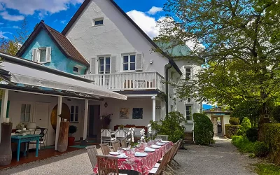 Adressenverzeichnis Tourismus bayerische Seen 27 Galerie & Art-Hotel Am Eichholz Staffelsee
