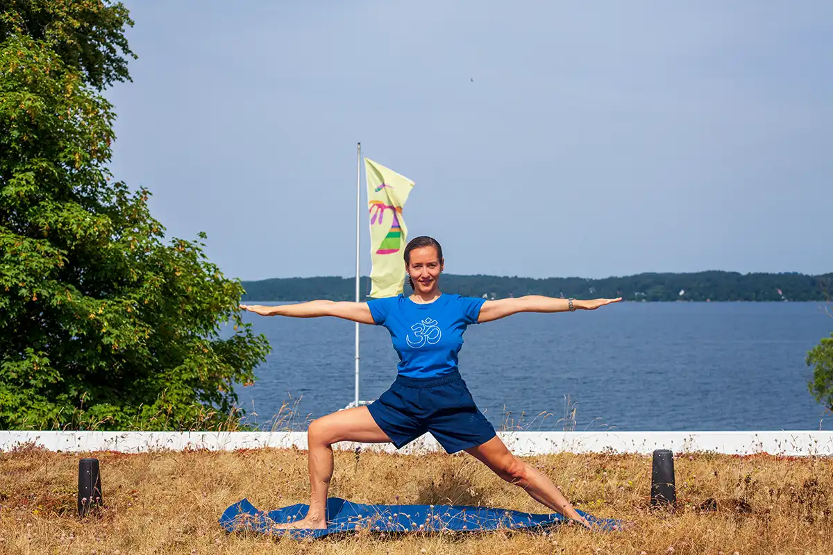 Claudia Lamas Cornejo Buchheim Museum der Phantasie Starnberger See beim Iyengar Yoga