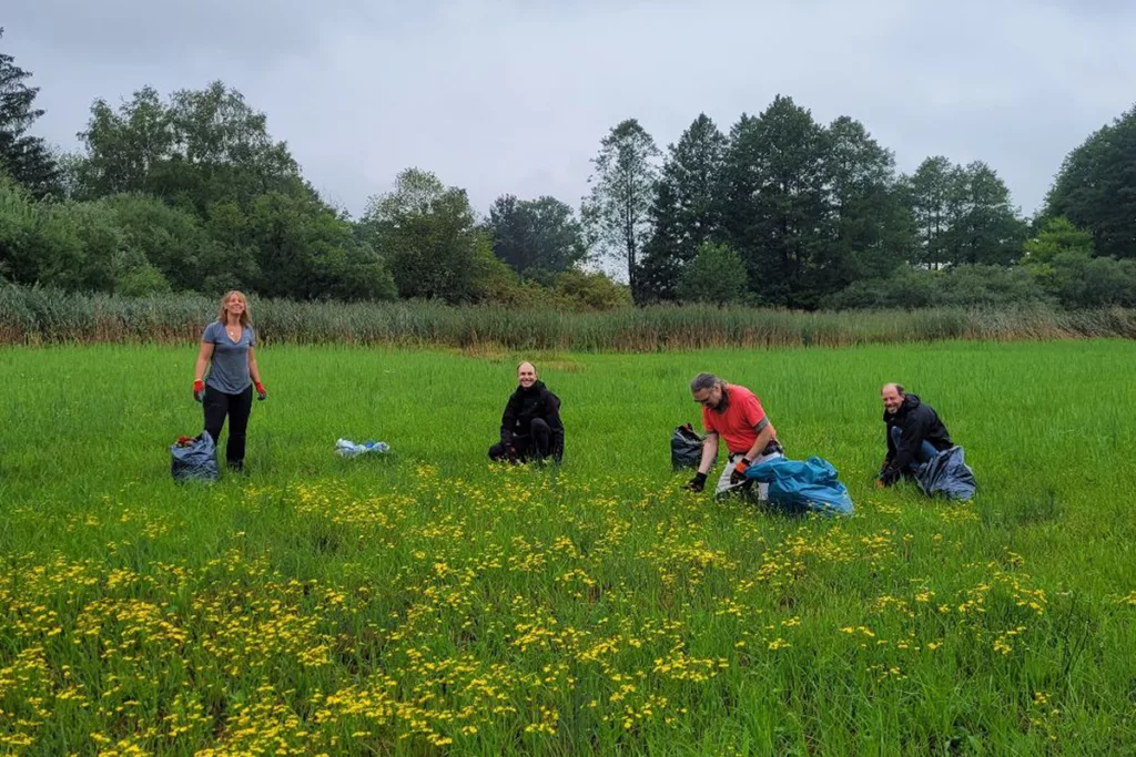 BUnd Naturschutz Ortsgruppe Seefeld Pilsensee bei der Biotoppflege