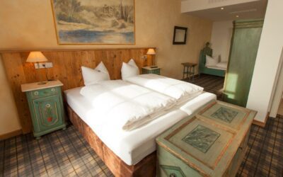 Adressenverzeichnis Tourismus bayerische Seen 4 Hotel Landgasthof Post Aufkirchen Starnberger See