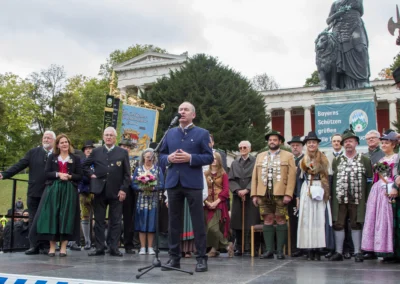 fuenfseen 3721 oktoberfestBoellerschiessen Bavaria Oktoberfestbwidmann Kopie