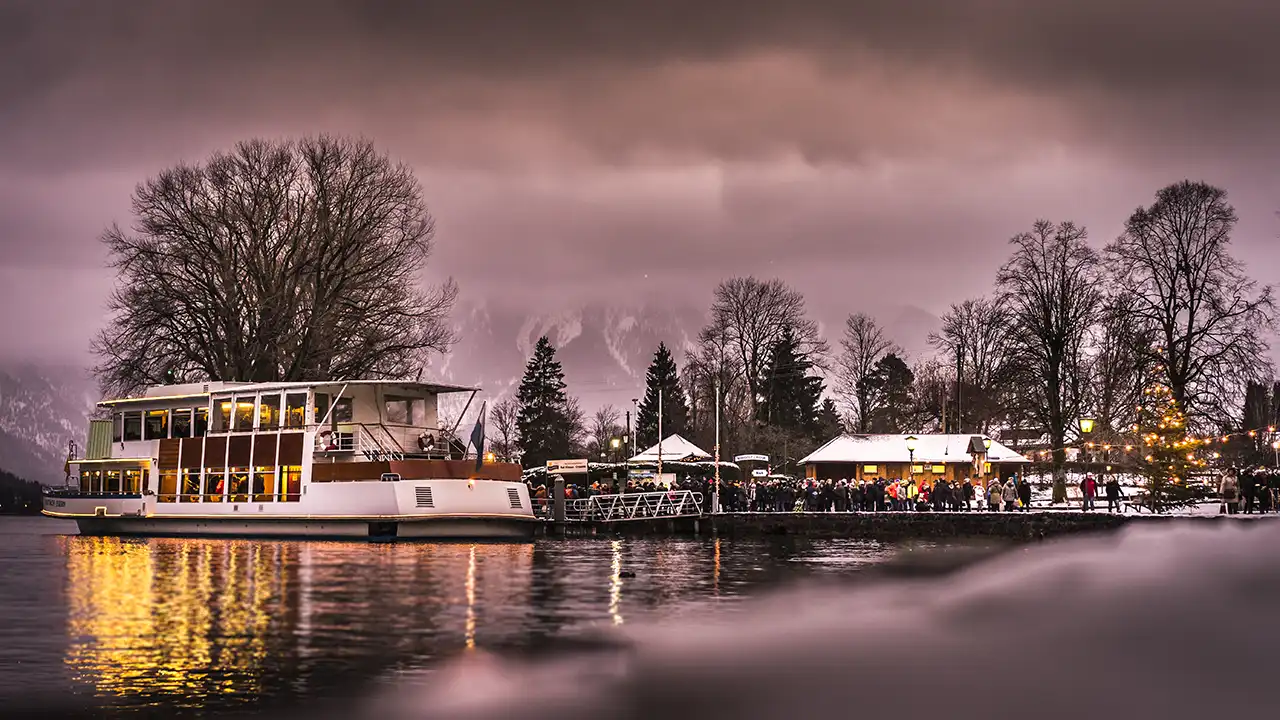 fuenfseen-Adventszauber Bad Wiessee, © Der Tegernsee, Dietmar Denger Kopie Adventszauber Bad Wiessee am Tegernsee. Foto Copyright Dietmar Denger